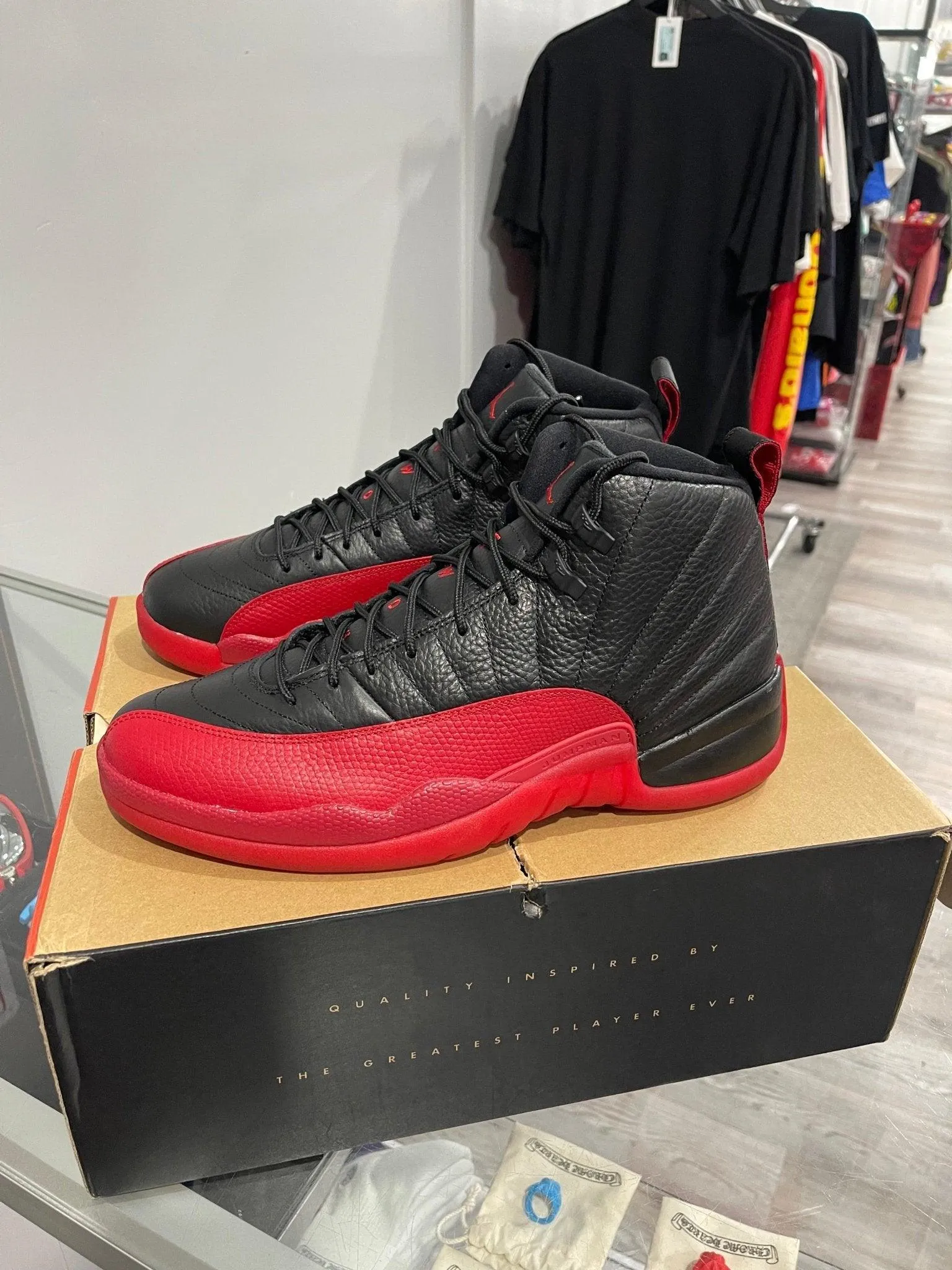 Air Jordan 12 Retro Flu Game (2016) (Damaged Box)