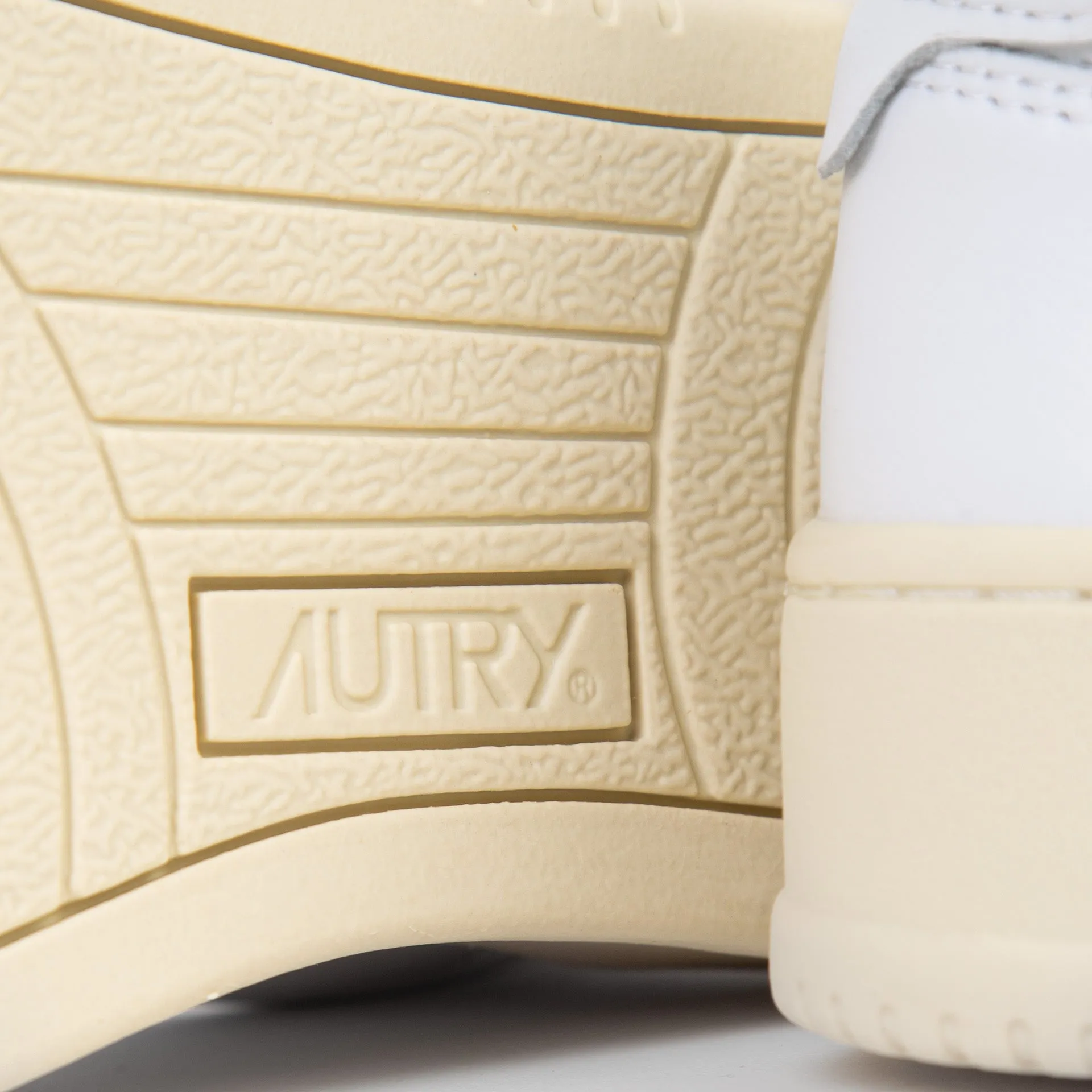 AUTRY SNEAKERS MEDALIST LOW AULW-LL 15