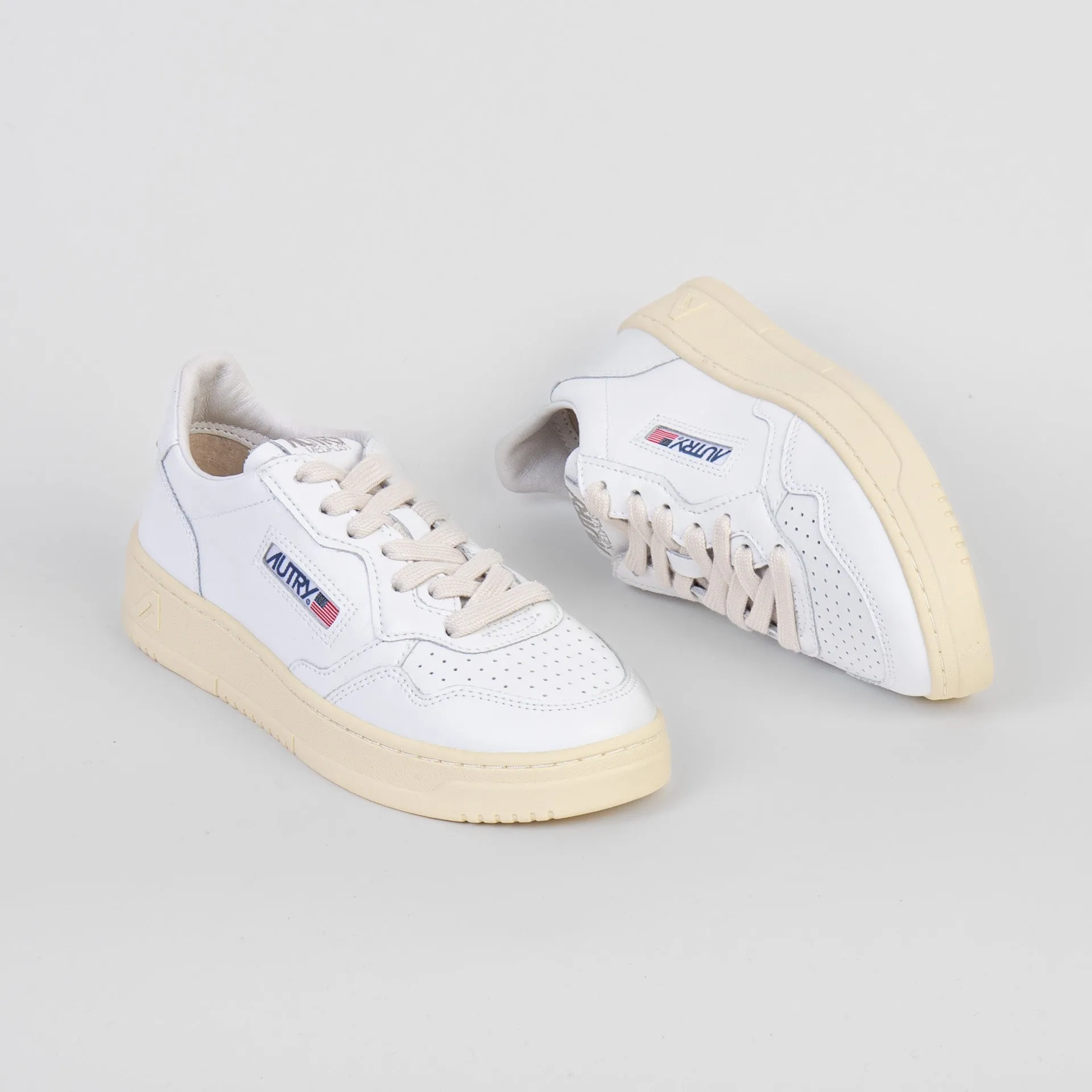 AUTRY SNEAKERS MEDALIST LOW AULW-LL 15