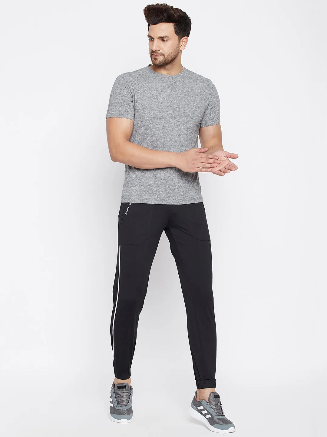 JUMP USA Men Black Slim Fit Active Wear Joggers