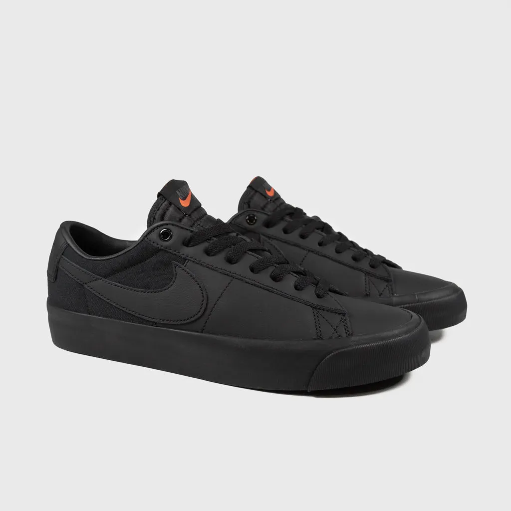 Nike SB - 'Orange Label' GT Blazer Low Shoes - Black / Black