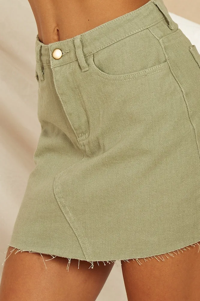 Take Shelter Skirt Khaki