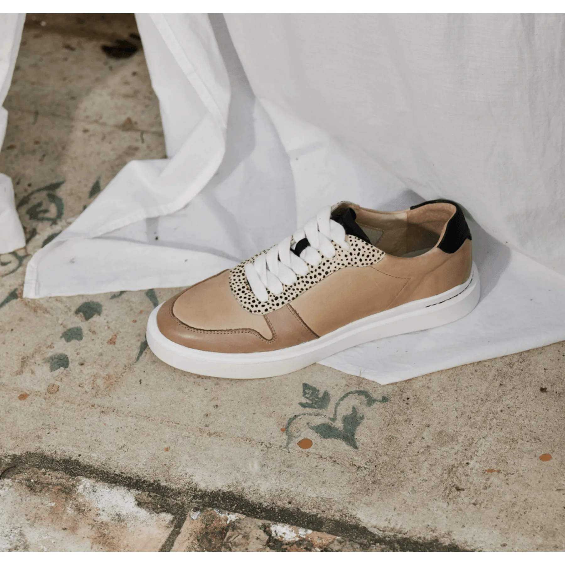 UMINA LEATHER SNEAKERS