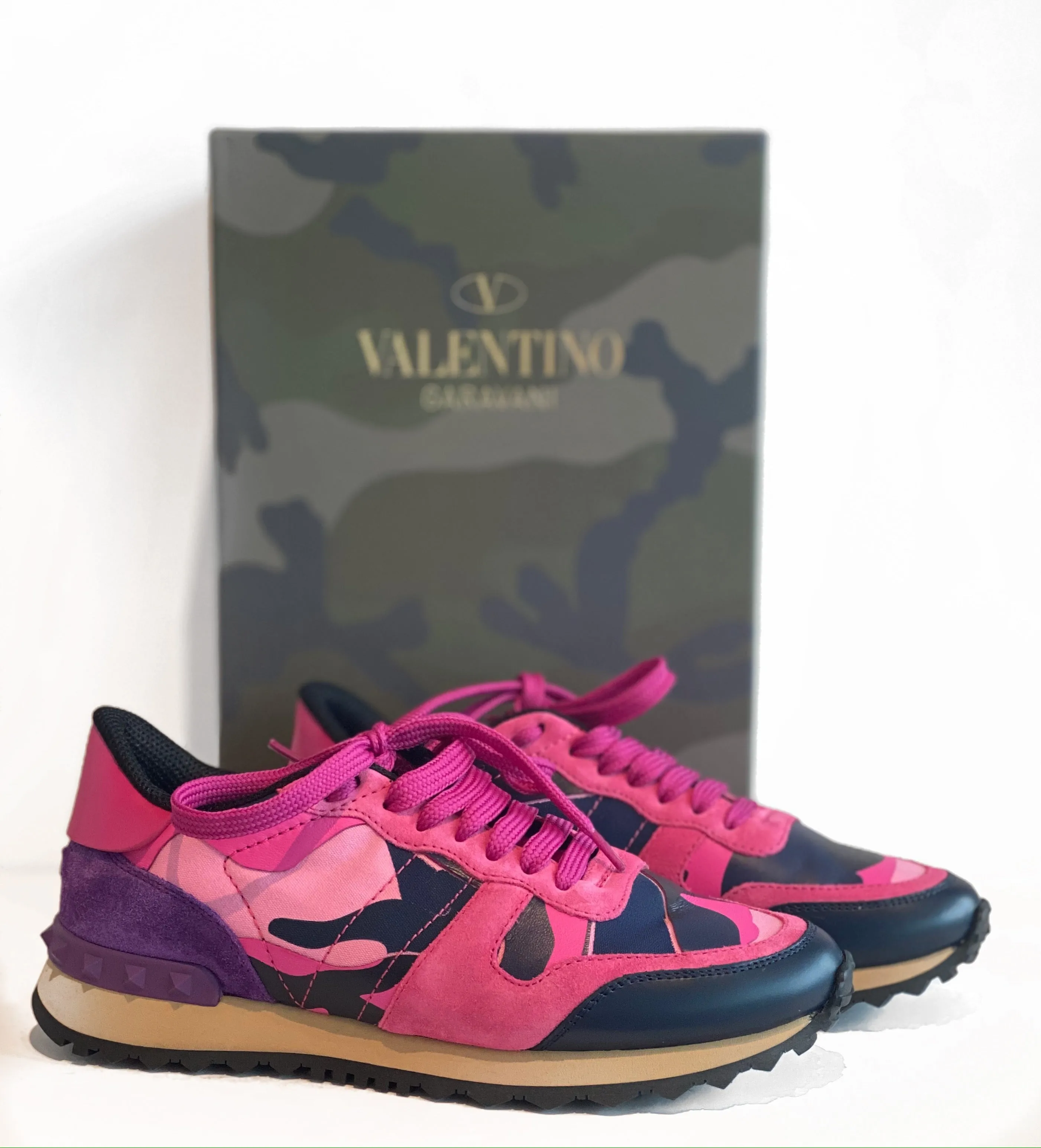 Valentino Garavani Rockstud Camouflage Low Top Sneakers