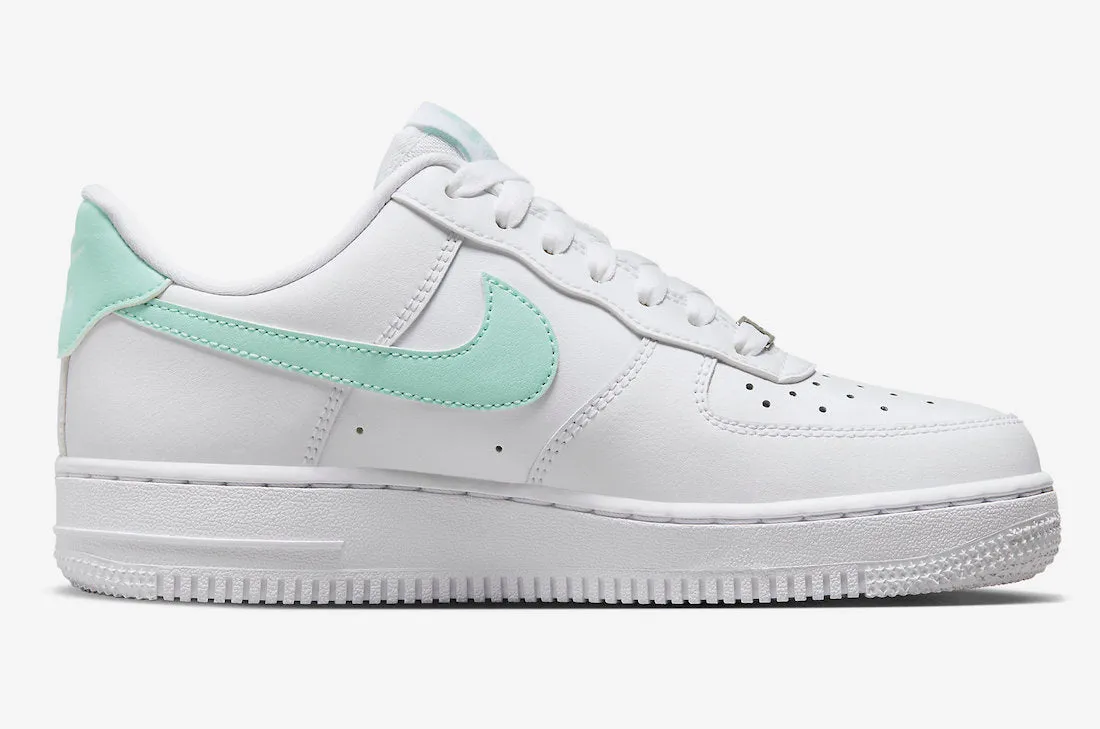 Women's Nike Air Force 1 '07 White Jade Ice DD8959-113